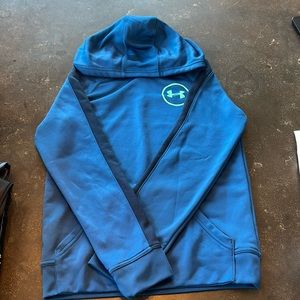 Under Armour sweatshirt